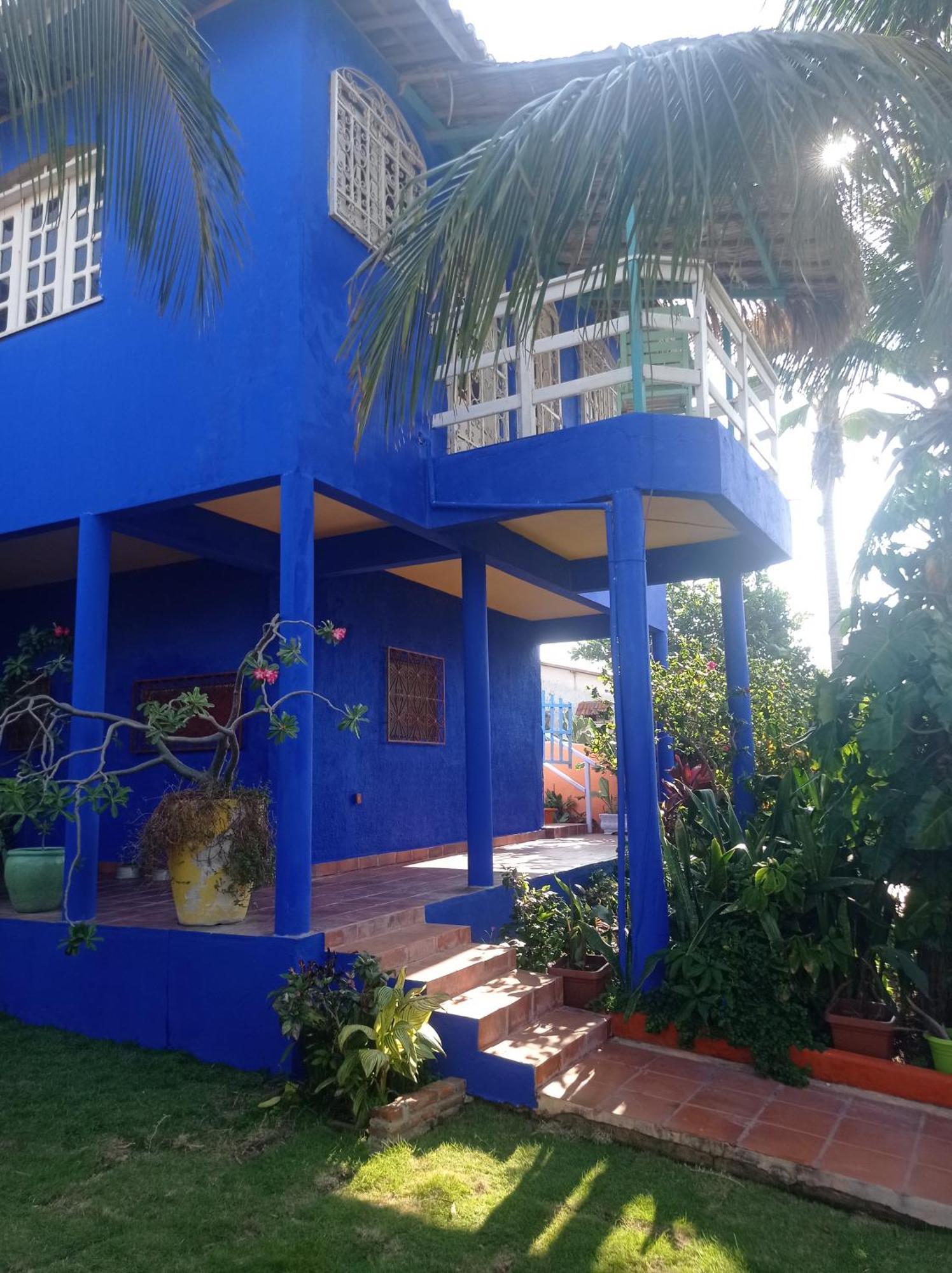 Villa Charming Blue House With Kitchen Parking And Garden Canoa Quebrada Esterno foto